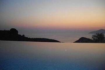 Villa für 6 Personen, mit Terrasse und Garten, mit Haustier auf Skiathos