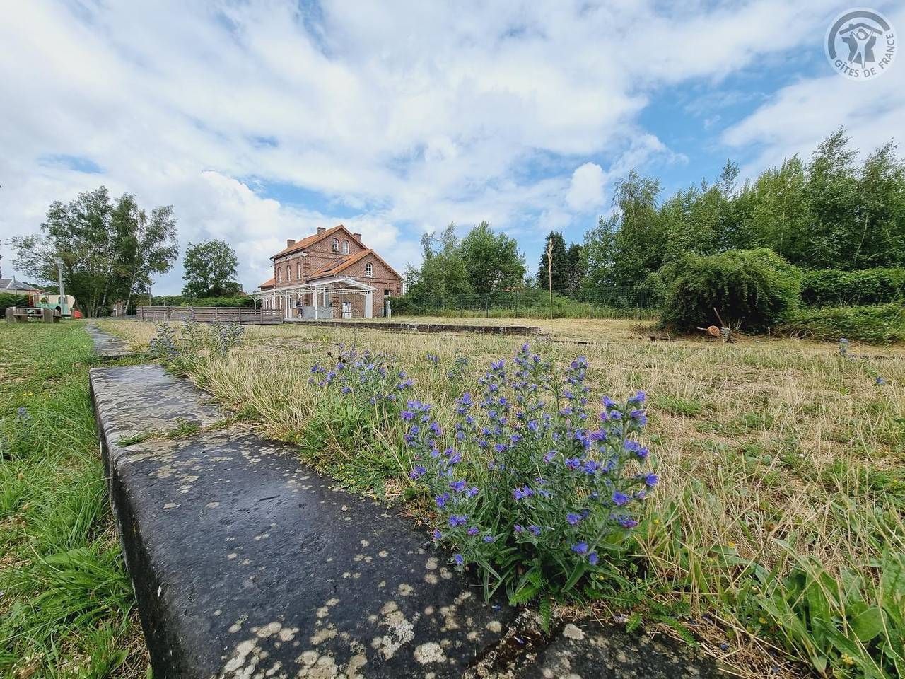 Ganze Ferienwohnung, Relais Eco-Vélo in Ferrière-la-Grande, Avesnes-sur-Helpe