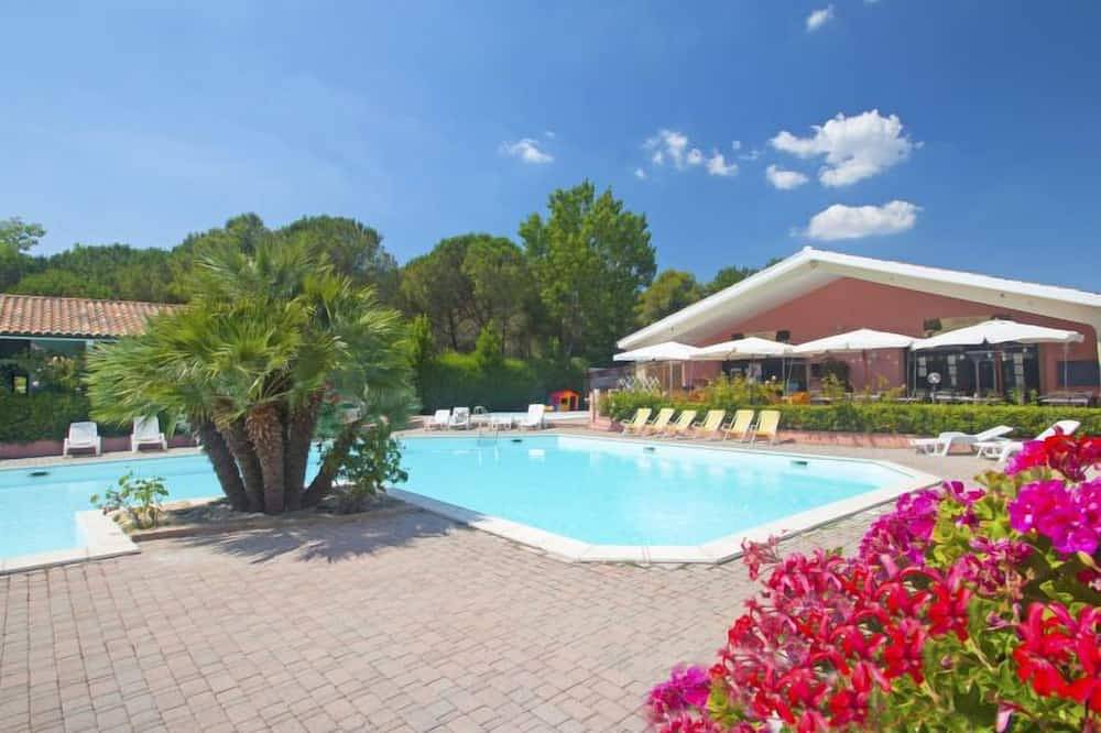 Apartamento entero, Apartamento Relais by Interhome in Marina di Bibbona, Bibbona