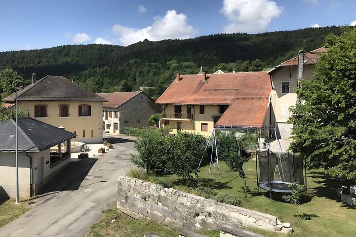 Gîte pour 5 personnes, avec Balcon et Jardin
