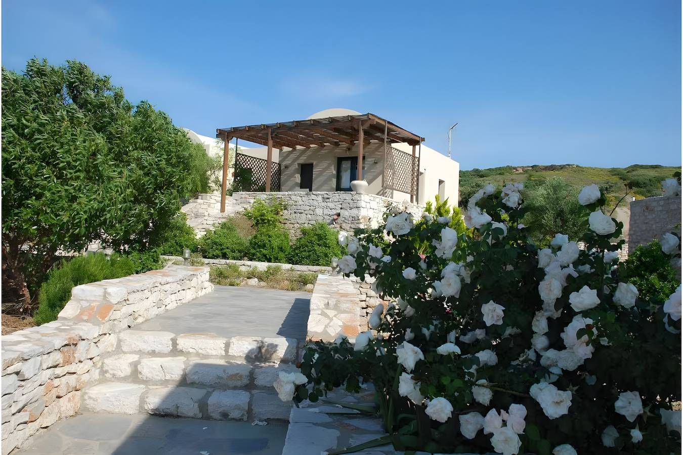 Apartamento entero, Casa de vacaciones 'Kythiris Studios - Bungalow 3' con vistas al mar, Wi-Fi y aire acondicionado. in Citera