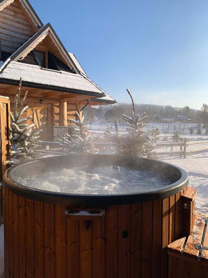 Osada Guty - każdy domek posiada prywatne jacuzzi na wyłączność, w cenie pobytu in Szaflary, Karpaty (Polska)