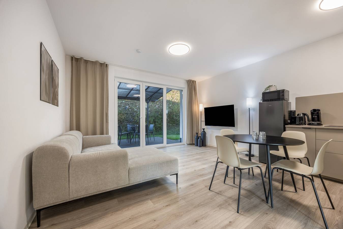 Ganze Wohnung, Apartment 'Altenbeken-2' mit privater Terrasse, privatem Garten und WLAN in Altenbeken, Kreis Paderborn