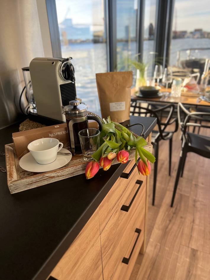 Hausboot für 4 Personen, mit Seeblick und Balkon an der Ostsee - 3