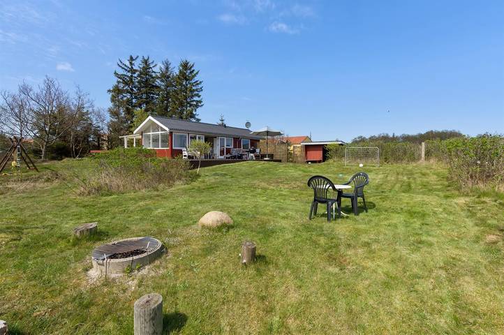 Awesome home in Hals w/ WiFi and 2 Bedrooms in Hou, Aalborg und Umgebung