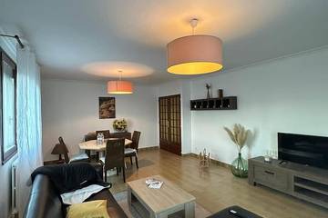 Gîte pour 6 personnes, avec balcon et jardin, animaux acceptés à Échirolles