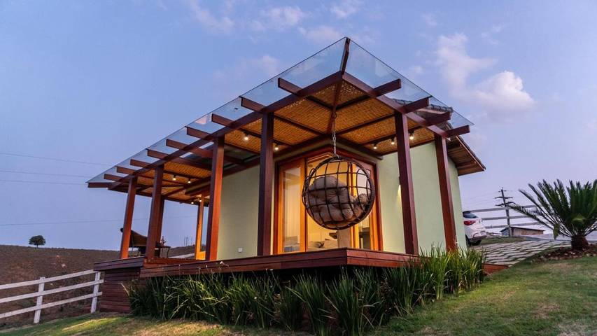 Casas e apartamentos de temporada para 2 pessoas, com vista e jardim em Cunha