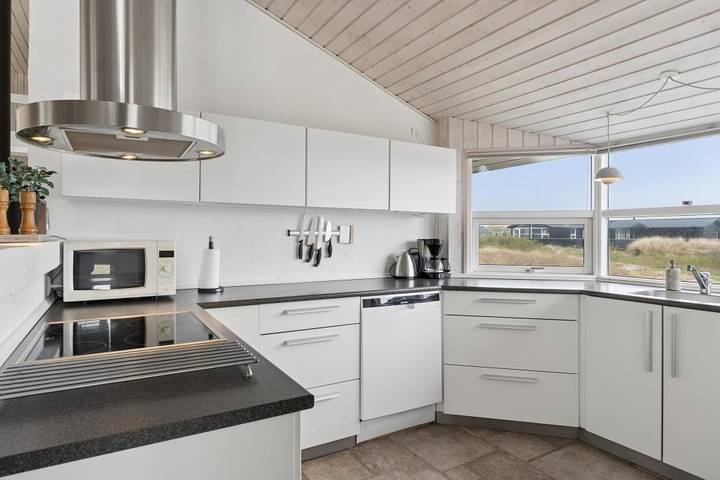 Schönes Ferienhaus mit Platz für die ganze Familie – in Strand- und Stadtnähe in Søndervig, Holmsland Klit
