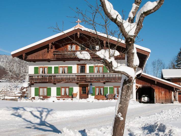 Bauernhaus für 2 Personen, mit Balkon und Garten sowie Ausblick in Alpenland Tegernsee Schliersee