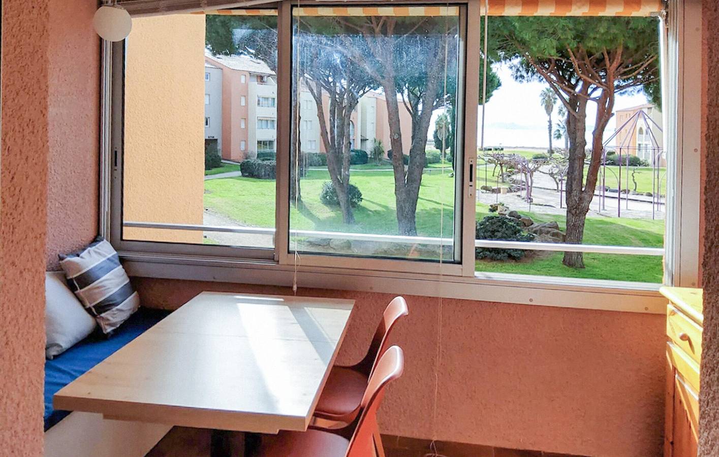 Ganze Ferienwohnung, Wohnung mit Meerblick, WiFi und Parkplatz, La Londe-les-Maures in La Londe-les-Maures, Toulon Region