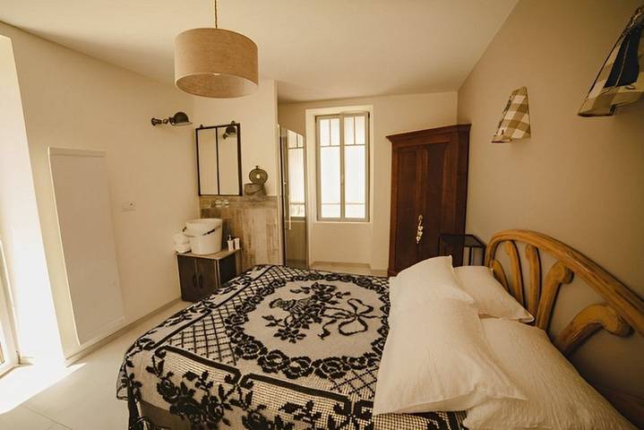 Chambre d’hôte pour 2 personnes, avec jardin et piscine sur l' Île d'Oléron - 2