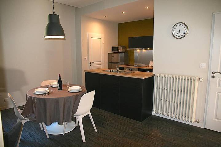 Gîte pour 3 personnes, avec terrasse à Salins-les-Bains - 2