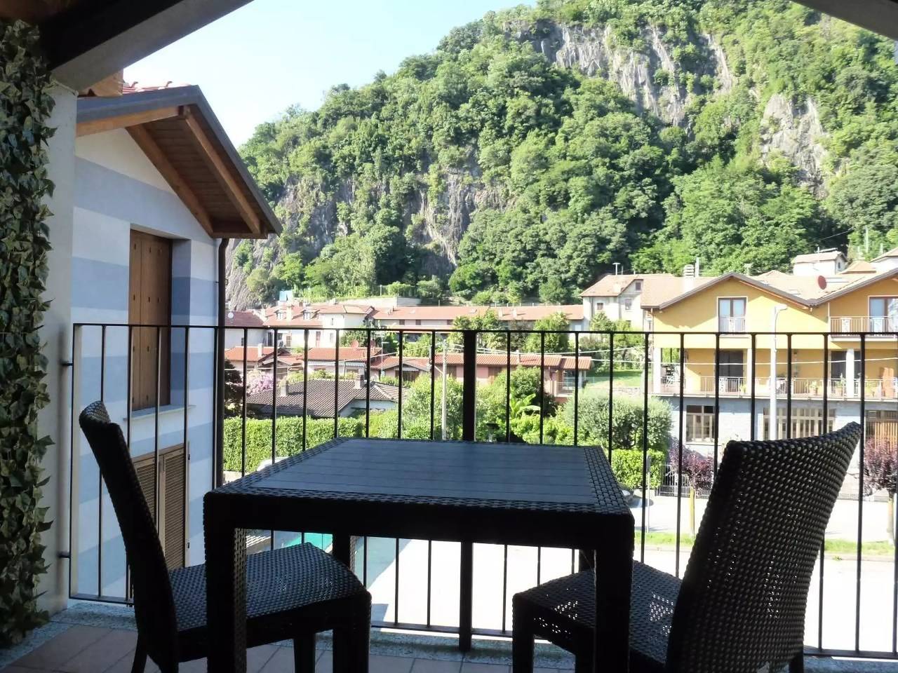 Appartamento intero, 3 Camere 4 Persone in Maccagno, Maccagno con Pino e Veddasca