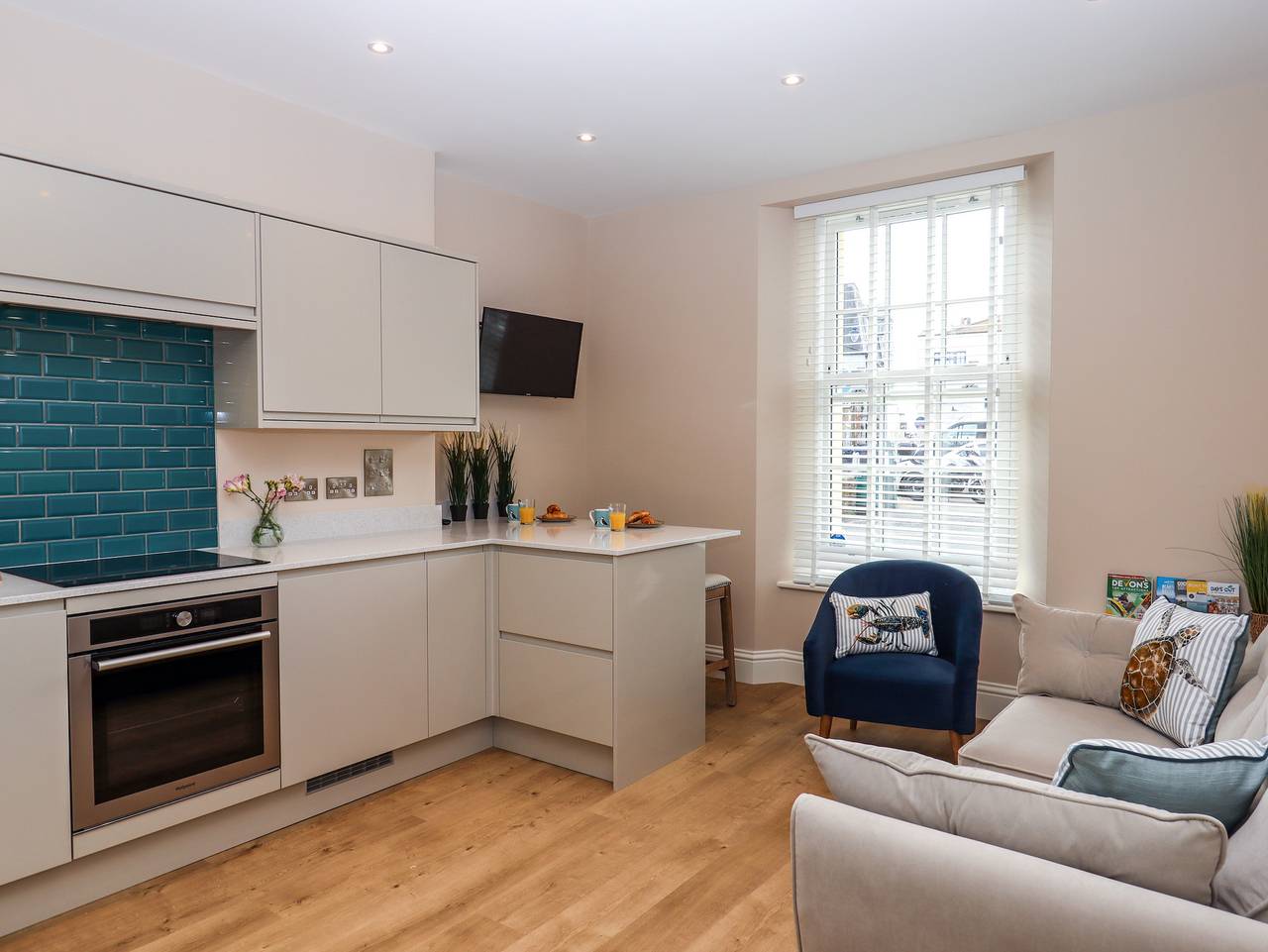 Entire apartment, 1 Sea Otter House in Teignmouth, Devon