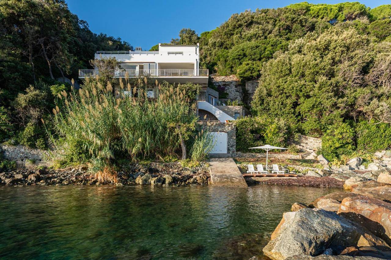 Villa Escalina with private beach and A/C in Marciana Marina, Arcipelago Toscano