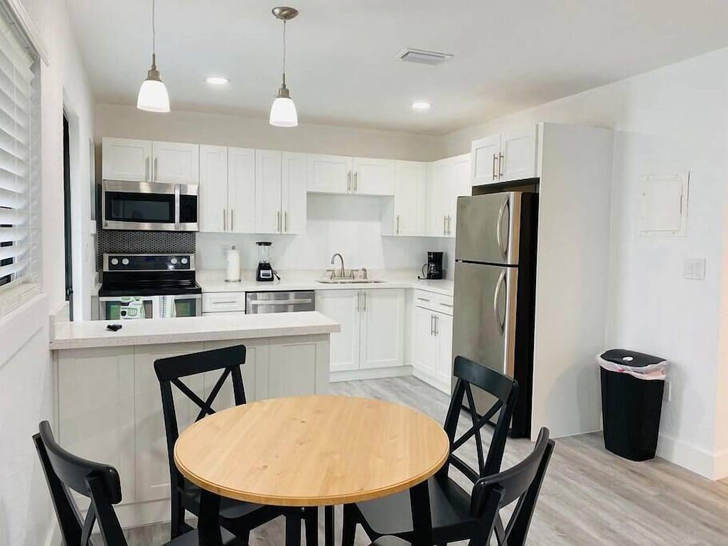 Ganze Wohnung, West Brickell #4 - Stylish & Renovated 2/1 Gem in Little Havana, Miami