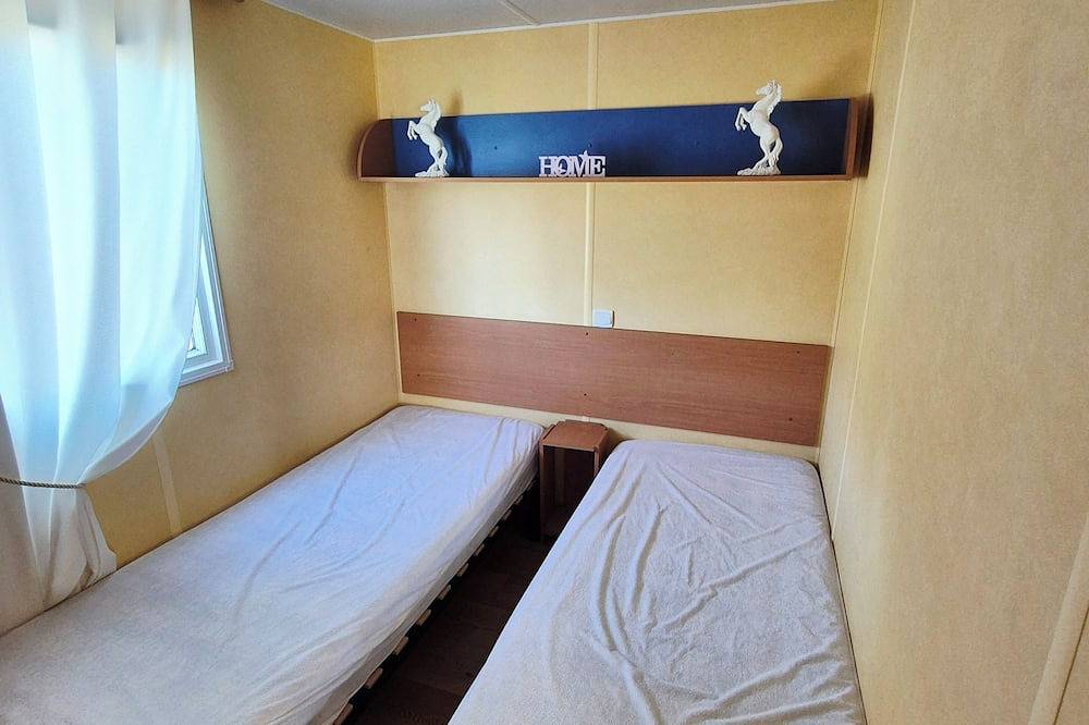 Mobilhome in Brigueuil, Charente