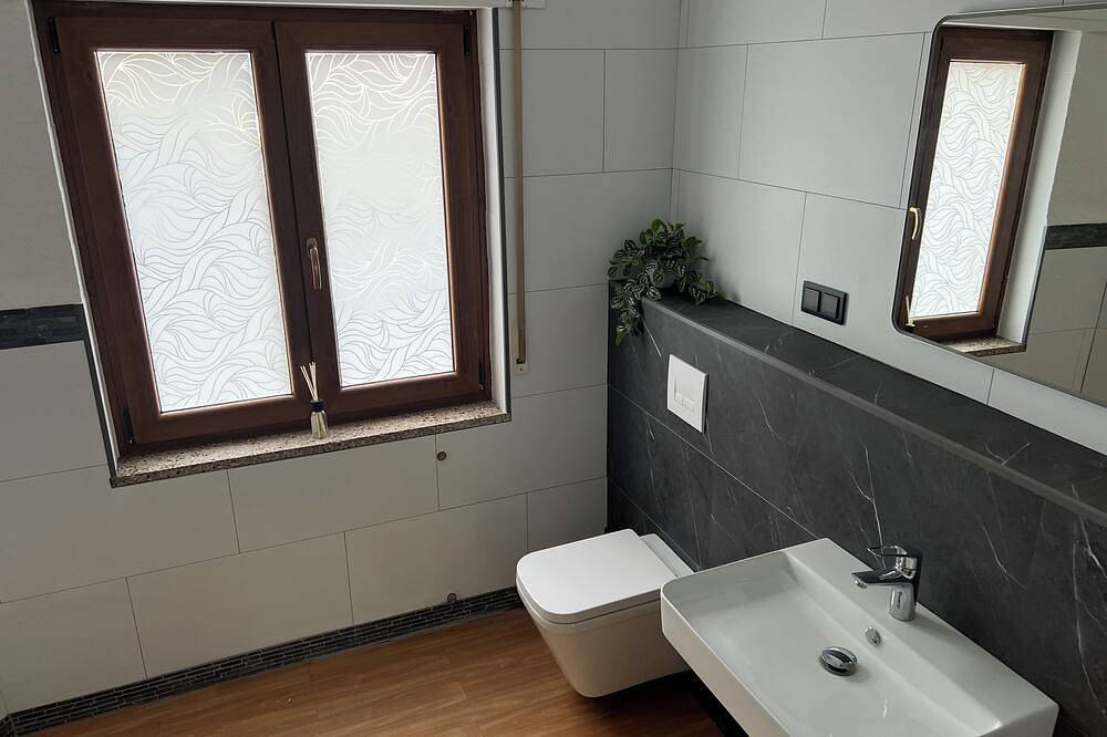 Ganze Wohnung, Ruhe und Natur genießen – großzügige Ferienwohnung im Hunsrück in Emmelshausen, Hunsrück