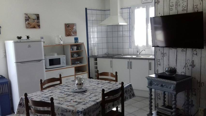 Gîte pour 2 personnes, avec terrasse et jardin sur l' Île de Ré - 3
