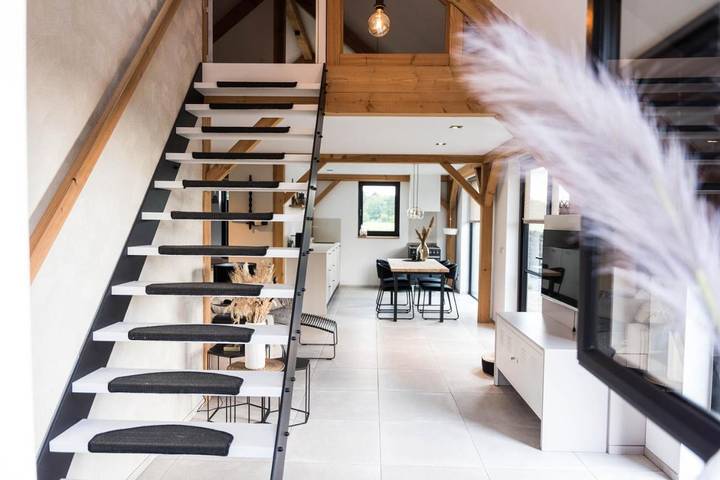 Ferienhaus für 5 Personen, mit Terrasse und Ausblick sowie Pool und Garten in Velden
