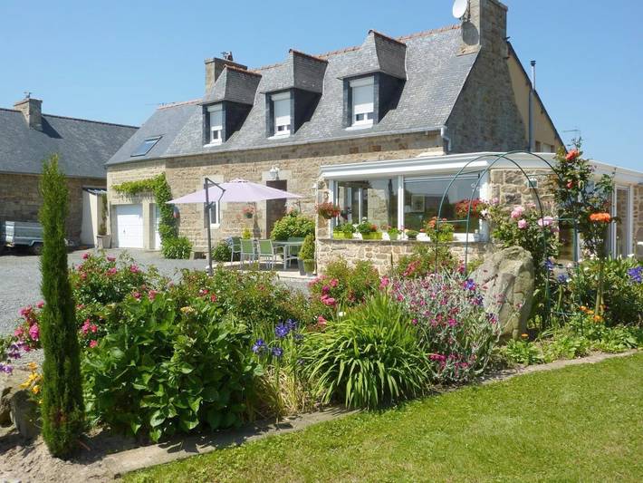 Chambre d’hôte pour 2 personnes, avec jardin et vue à Tonquédec