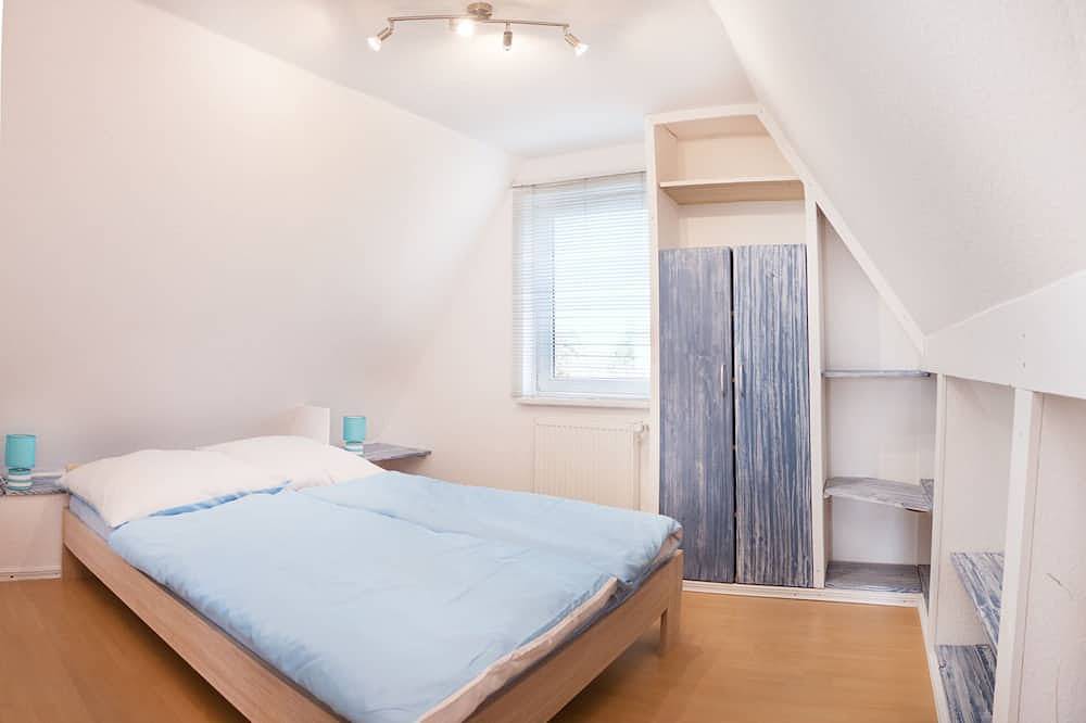 Ferienwohnung mit Dachterrasse und idylischem Blick auf den Dorfsee in Demen, Ludwigslust-Parchim