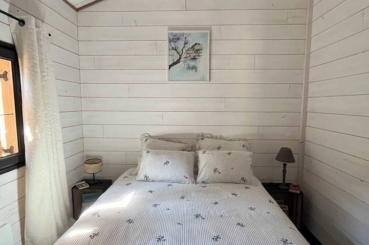 \"Mouty\": A Delightful Wooden Chalet At The Edge Of The Forest in Le Chambon-sur-Lignon, Mézenc
