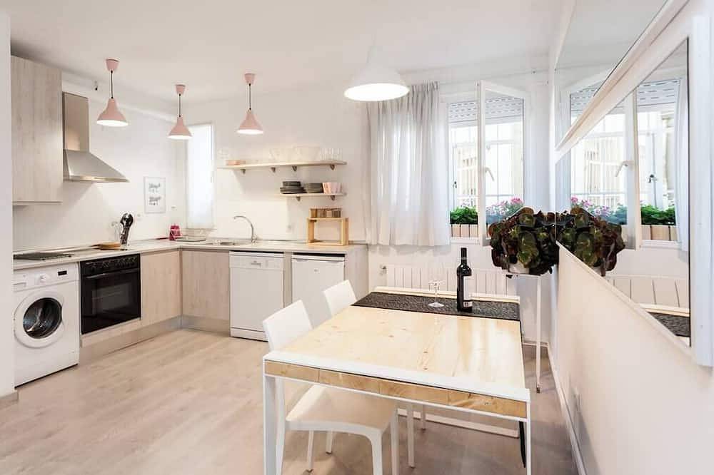 Entire apartment, Logroño center, on the banks of the Ebro in Logroño, La Rioja Province