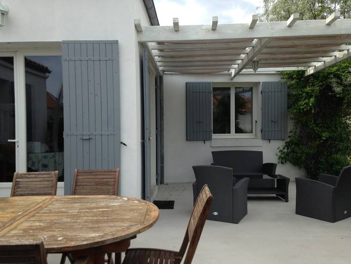 Maison de vacances 'Entre Vignes Et Plage' avec terrasse privée et jardin privé in Dolus-d'Oléron, Côte de Beauté