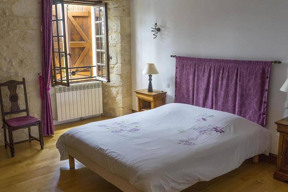 Domaine d'Aymare, 12-person gîte in Le Vigan (Midi-Pyrenees), Lot