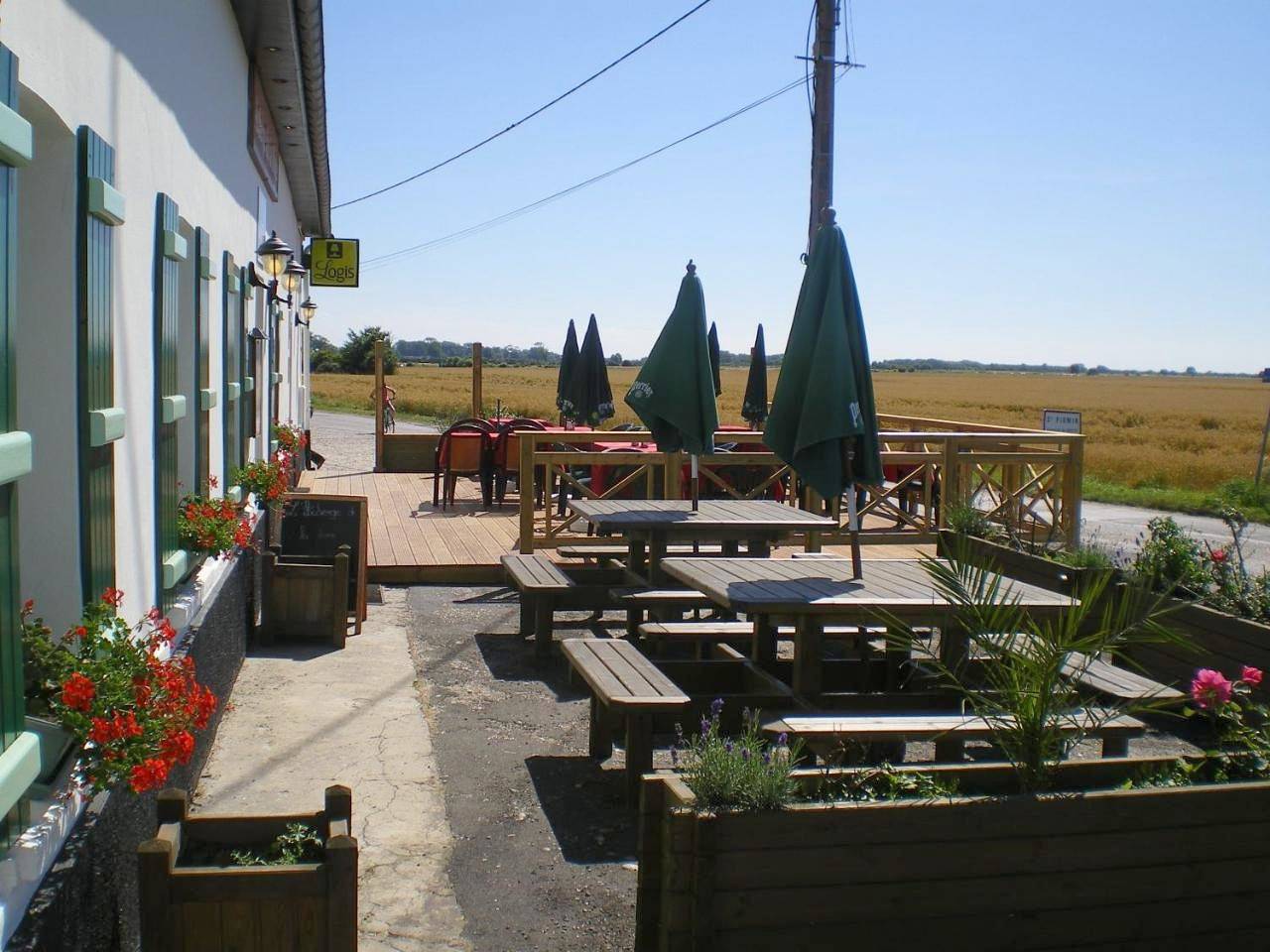 Logis Auberge De La Dune - Hôtel & Restaurant in Le Crotoy, Région d'Abbeville