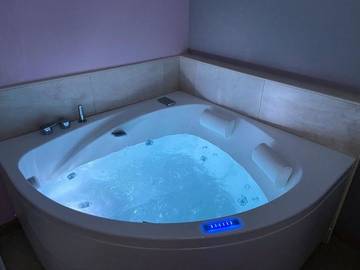 Chambre d’hôte pour 2 personnes, avec jardin dans Bisseuil