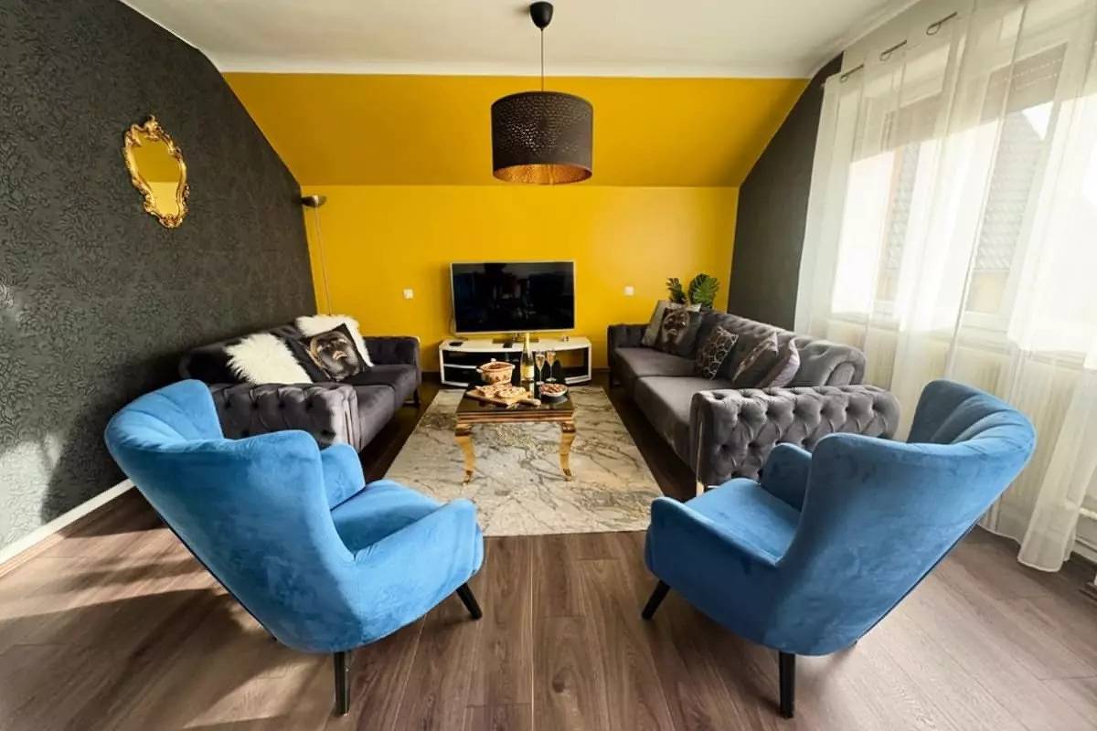 Entire apartment, Appartements pour 5 Personnes in Lingolsheim, Strasbourg region