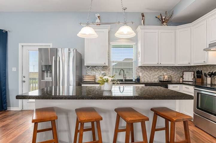 Vacation house for 14 people, with balcony in Bolivar Peninsula