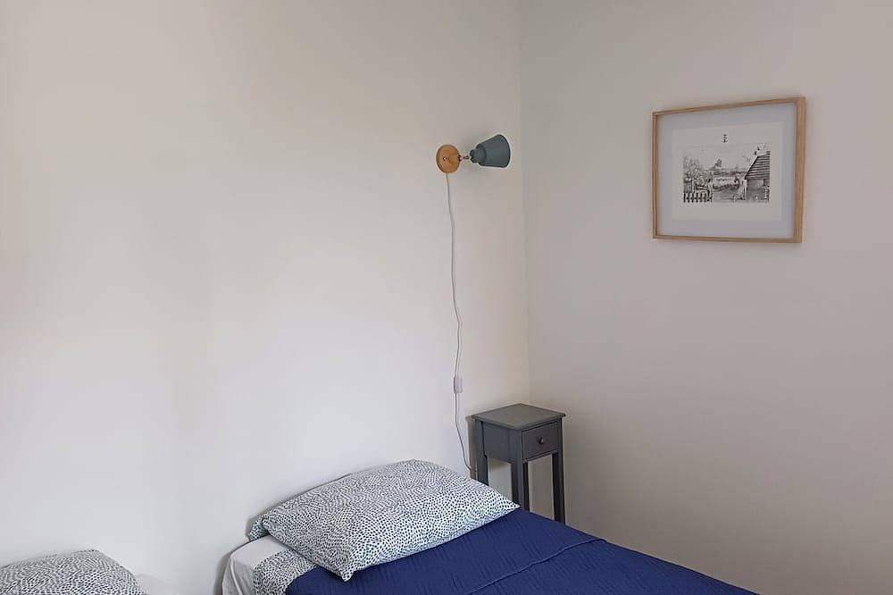 Ganze Wohnung, \"Sous le Mûrier\": apartment 5 minutes from the sea on foot in Saintes-Maries-de-la-Mer, Arles und Umgebung
