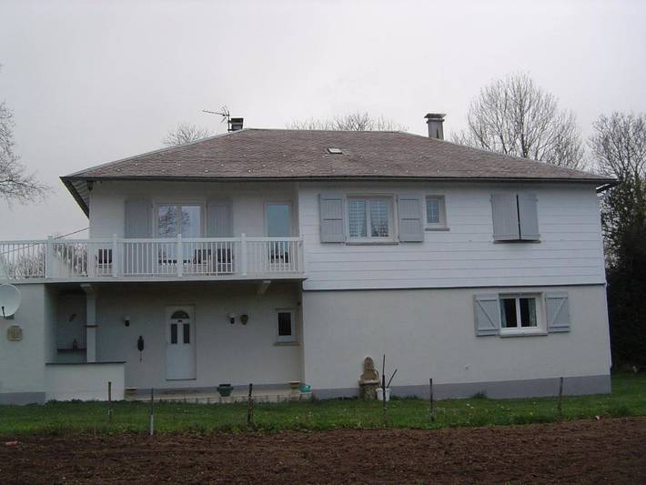 Location de vacances pour 3 personnes, avec Jardin à Moulin-Mage