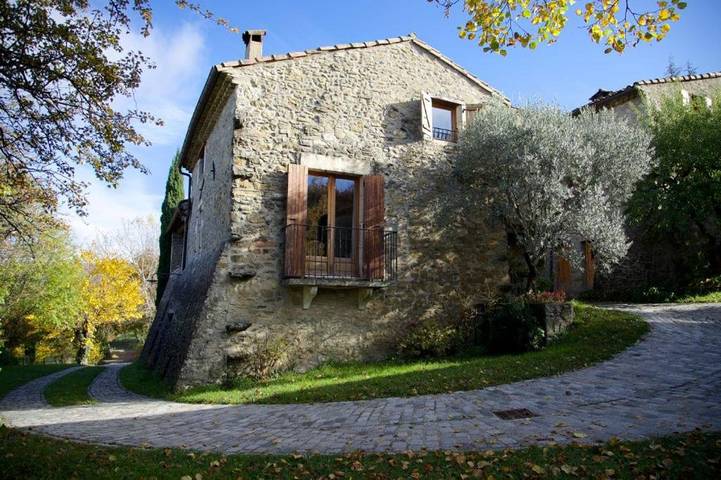 Appartement de vacances pour 6 personnes, avec Balcon et Terrasse ainsi que Jardin et Piscine