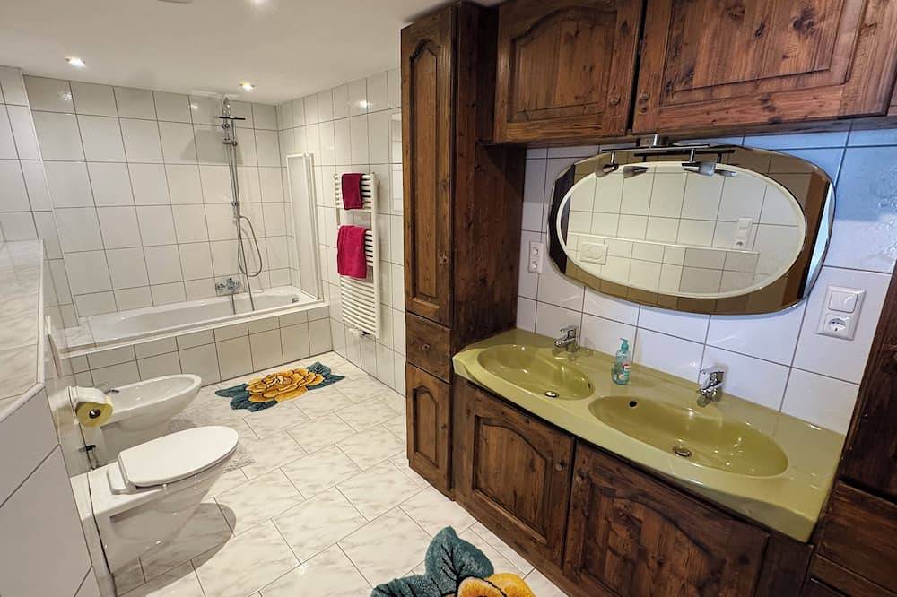 Ganze Wohnung, Ferienwohnung Annemarie in Axams, Sellraintal