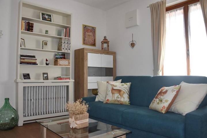Gîte pour 4 personnes, avec terrasse et vue à Sondalo