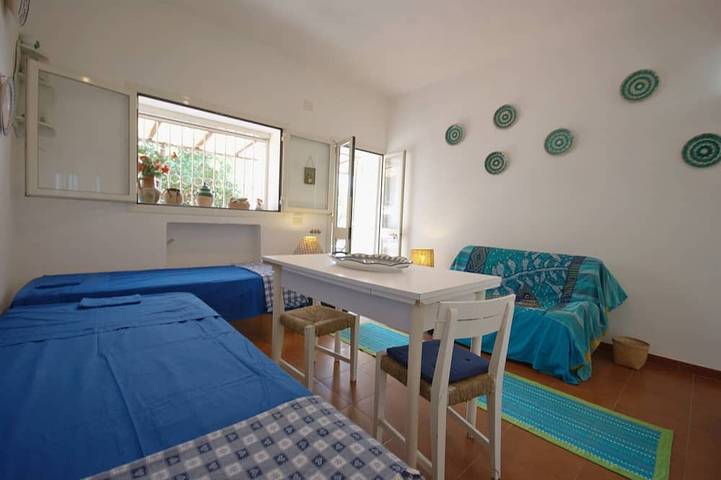 Puglia - Salento - Santa M. di Leuca - Amazing mar viewTrullo in Golfo de Tarento