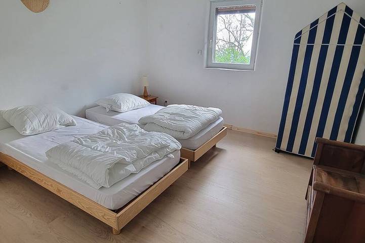 Location de vacances pour 12 personnes, avec terrasse et jardin à Saint-Paul-la-Coste - 3