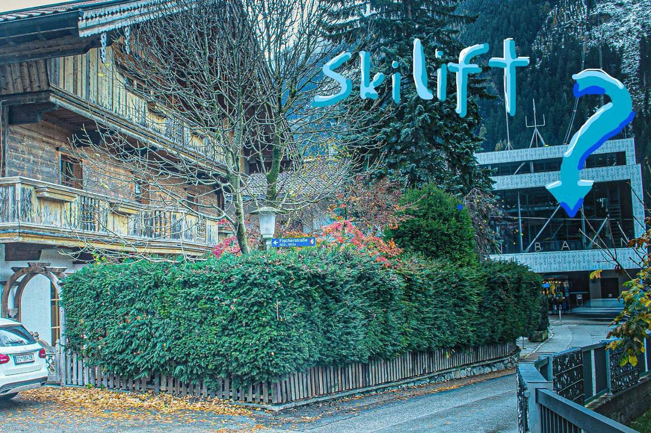 Three-Bedroom Apartment with Bathroom in Mayrhofen, Zillertaler Alpen