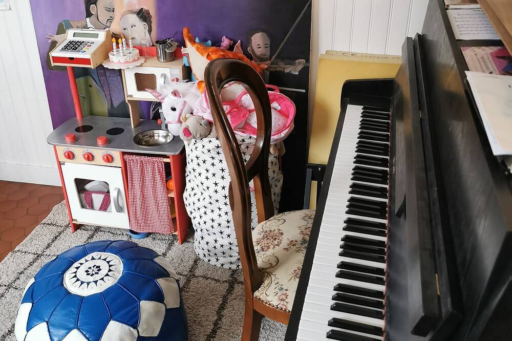 Ganze Wohnung, Apartment in pretty cottage in Montreuil, Seine-Saint-Denis