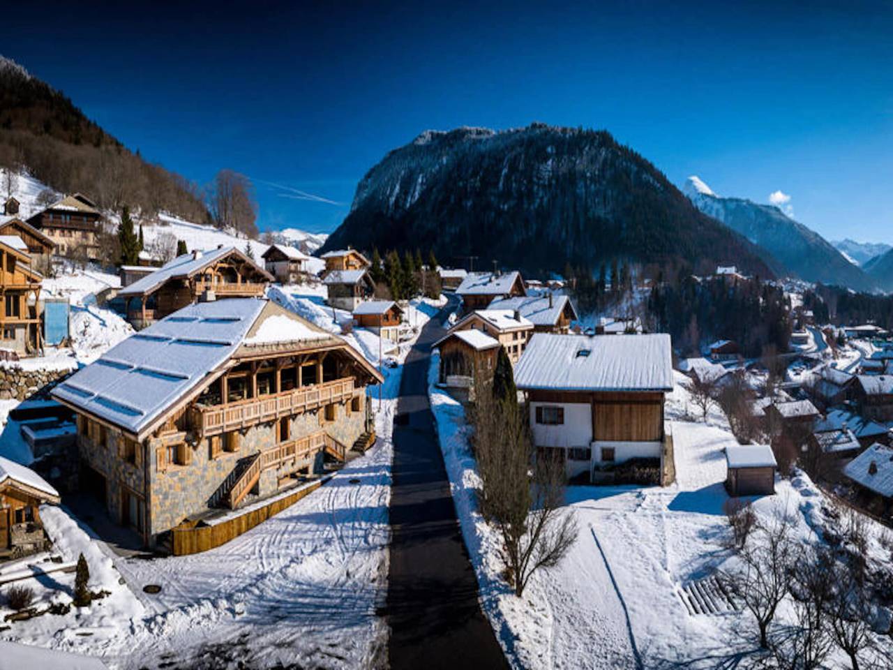Appartement entier, Chalet de prestige, savoureux mariage du luxe et de l'authenticité in Montriond, Les Portes du Soleil