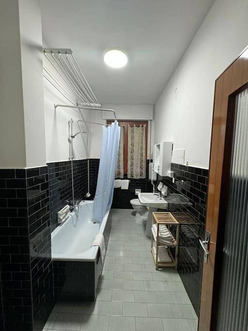 Appartement entier, Trilocale con cucina - Casa Manzoni in San Pellegrino Terme, Alpes bergamasques occidentaux
