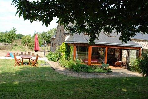 Gîte pour 4 personnes, avec Terrasse ainsi que Jardin et Vue à Pléguien - 2