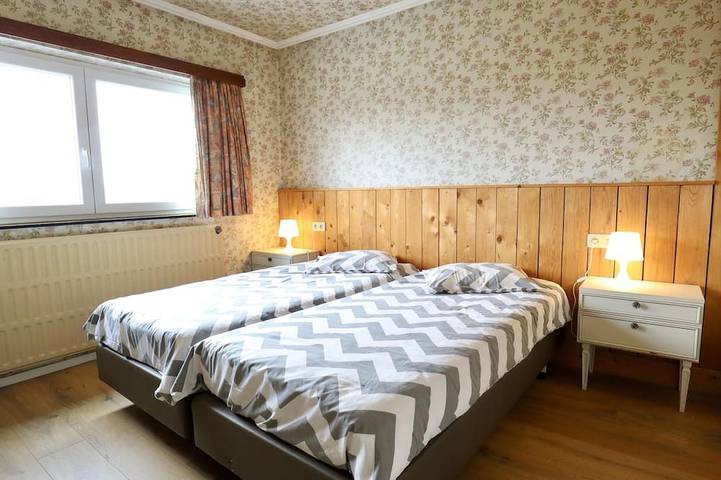 Location de vacances pour 19 personnes, avec terrasse et jacuzzi à Trooz - 2