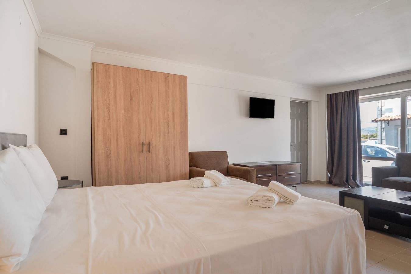 Gehele studio, Studio 'Ampatielou 7' met Privéterras en Airconditioning in Argostoli, Kefalonia