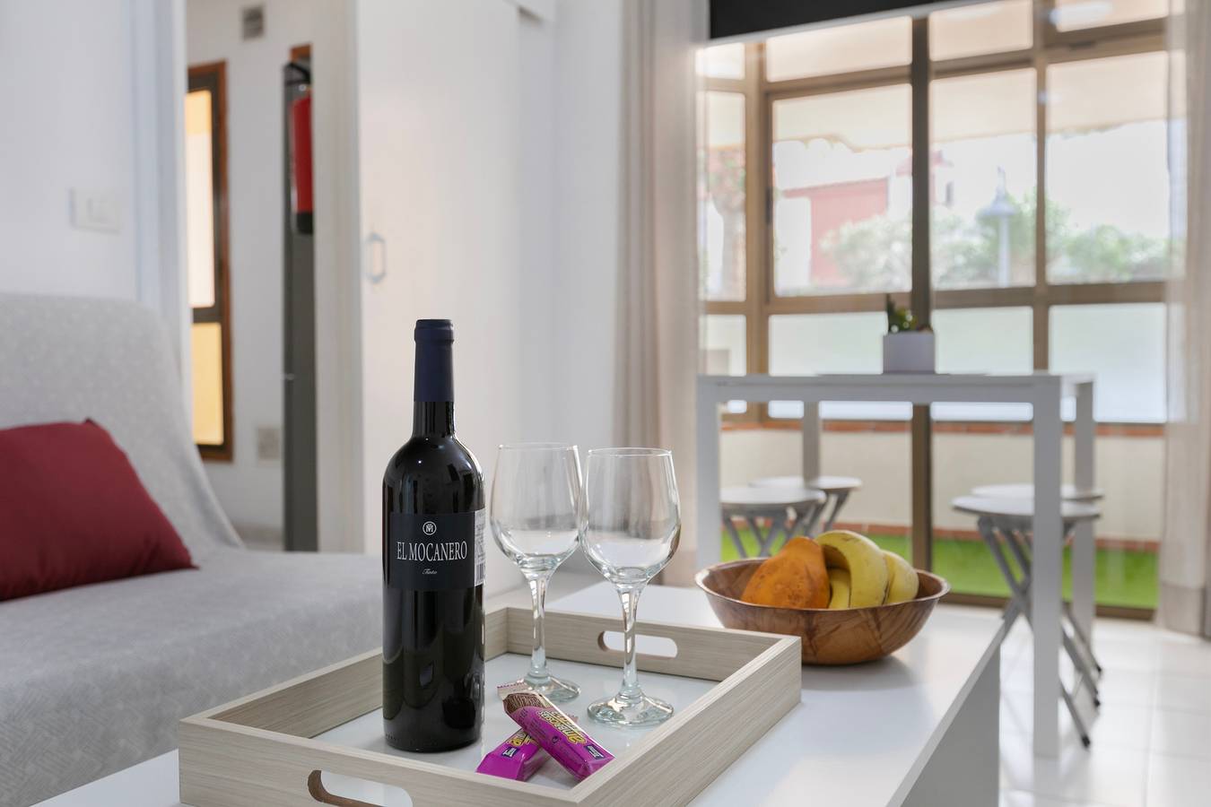 Appartement entier, Vacances 'El Tute' avec terrasse privée, balcon et Wi-Fi in Bajamar, San Cristóbal de La Laguna