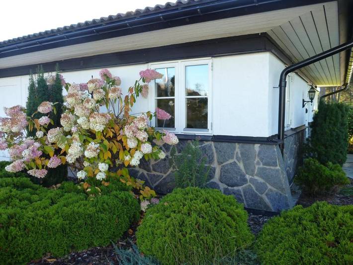 Gästehaus für 3 Personen, mit Sauna und Seeblick sowie Garten - 1
